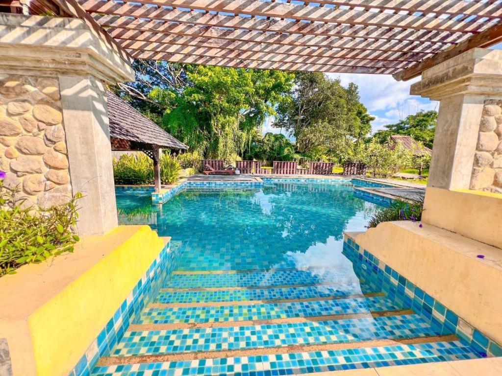 Pai Hotsprings Spa Resort מראה חיצוני תמונה